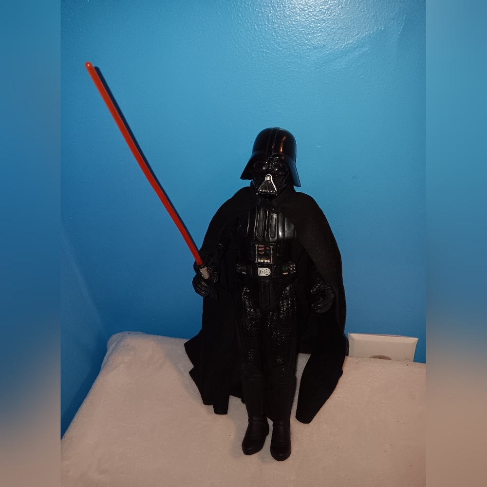 Vintage 1997 Lucas Film LTD Star Wars Collector Series Darth Vader Pre-owned